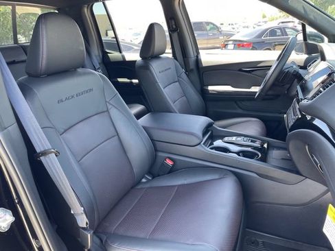 Used 2025 Honda Ridgeline Black Edition image 26