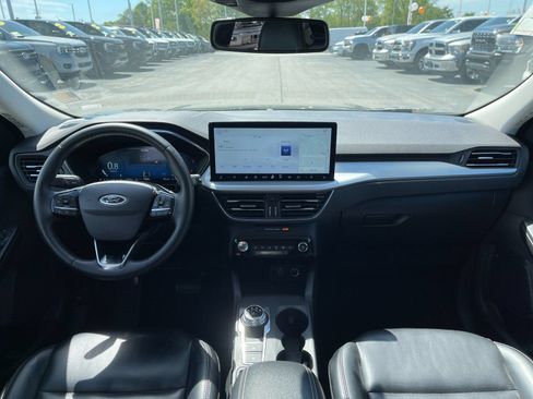 Used 2024 Ford Escape Platinum AWD/4WD image 15