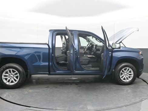 Used 2019 Chevrolet Silverado 1500 RST AWD/4WD image 40
