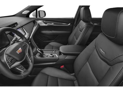 New 2025 Cadillac XT5 Sportv w/ Technology Package AWD/4WD image 8