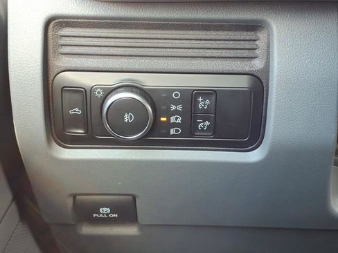 Used 2025 Ford F250 XLT image 17