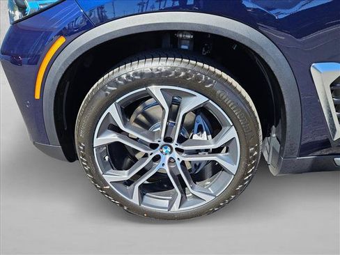 New 2026 BMW X5 xDrive40i w/ Parking Assistance Package AWD/4WD image 10