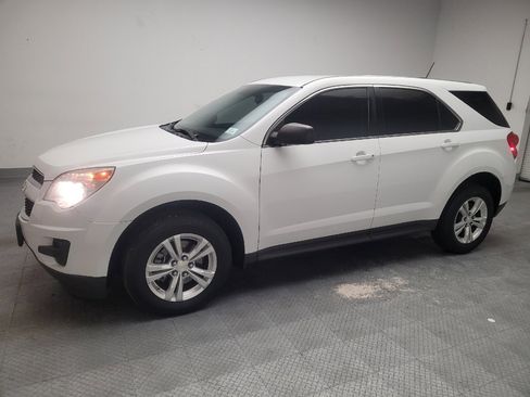 Used 2015 Chevrolet Equinox LS image 2