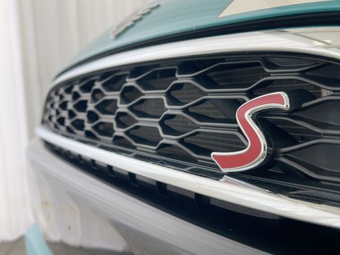 Used 2019 MINI Cooper S w/ Driver Assistance Package image 31