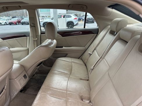 Used 2010 Toyota Avalon Limited image 13