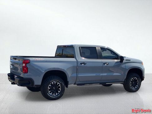 Used 2024 Chevrolet Silverado 1500 LT Trail Boss w/ LT Trail Boss Premium Package AWD/4WD image 4