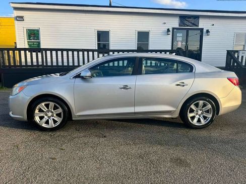 Used 2012 Buick LaCrosse Premium image 2