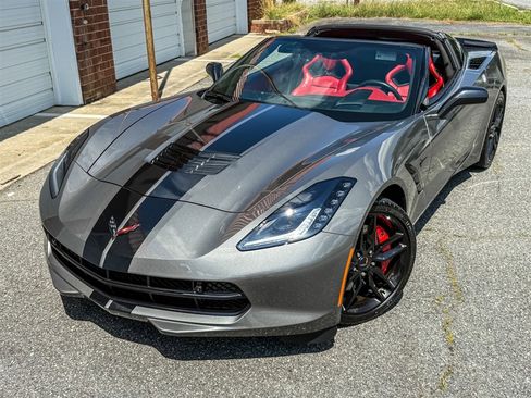 Used 2016 Chevrolet Corvette Stingray Coupe w/ 3LT Preferred Equipment Group RWD image 10