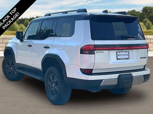 Used 2025 Lexus GX 550 AWD/4WD image 11