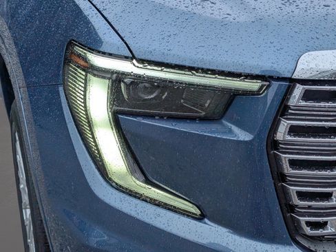 New 2026 GMC Acadia Denali w/ Super Cruise Package image 4