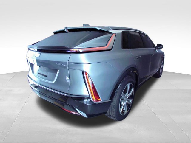 Used 2024 Cadillac Lyriq Tech AWD/4WD image 4