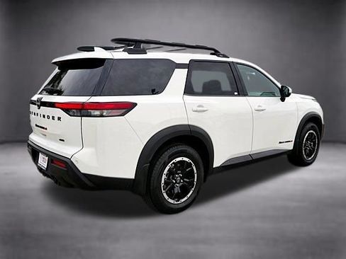 Certified 2024 Nissan Pathfinder Rock Creek AWD/4WD image 4