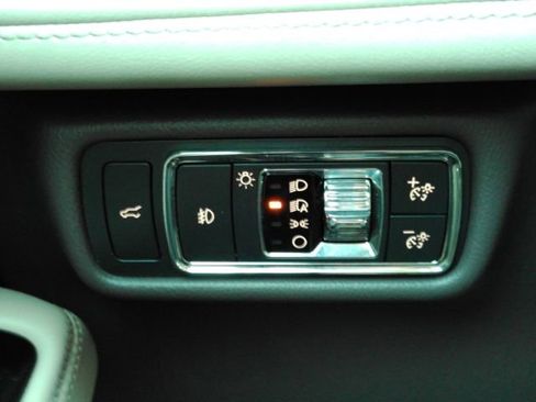 Used 2020 Lincoln Aviator Reserve w/ Equipment Group 201A image 40