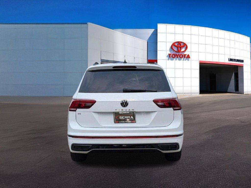 Used 2022 Volkswagen Tiguan SE R-Line FWD image 13