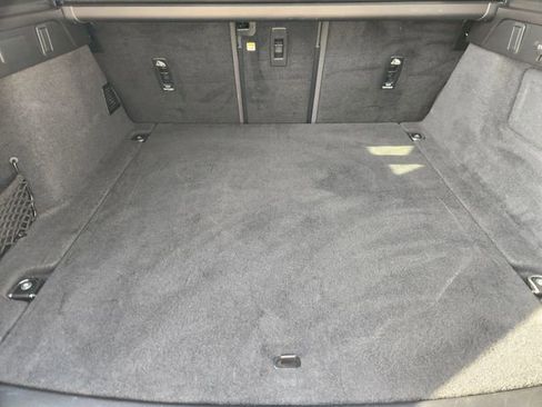 Used 2025 Land Rover Range Rover Velar S image 32