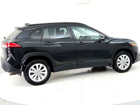 Certified 2023 Toyota Corolla Cross LE image 6