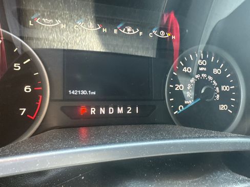 Used 2016 Ford F150 XLT w/ Equipment Group 301A Mid RWD image 8
