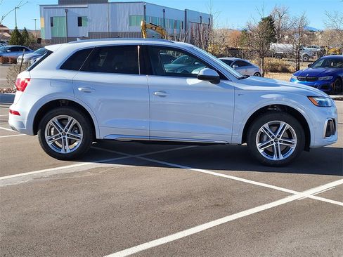 Certified 2024 Audi Q5 e Prestige image 6