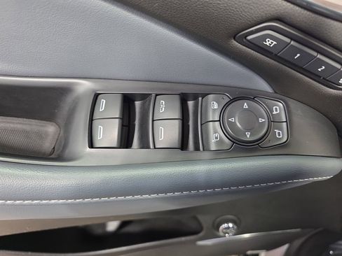 Used 2022 Buick Enclave Premium AWD/4WD image 26