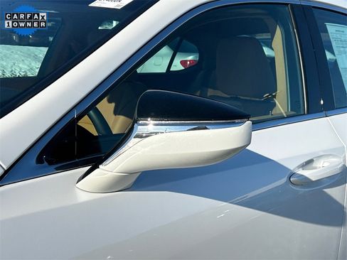 Used 2025 Lexus ES 350 w/ Premium Package image 12
