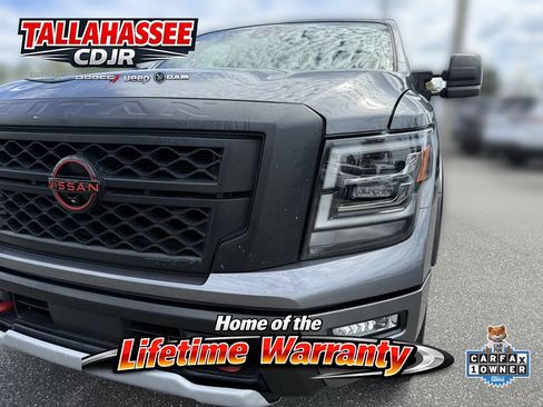 Used 2023 Nissan Titan PRO-4X w/ Pro-4x Convenience Package AWD/4WD image 11