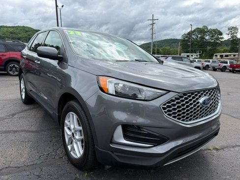 Used 2023 Ford Edge SEL AWD/4WD image 1