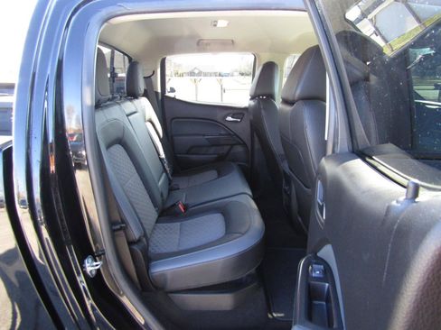 Used 2017 Chevrolet Colorado Z71 image 23