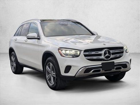 Certified 2022 Mercedes-Benz GLC 300 4MATIC image 3