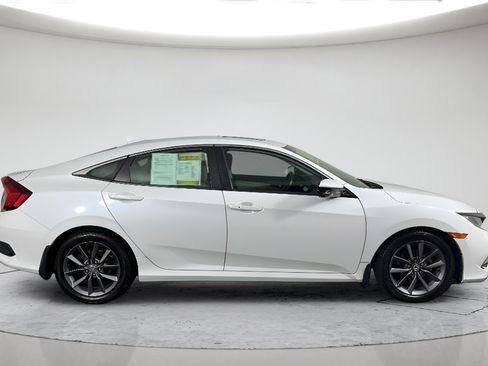 Used 2020 Honda Civic EX image 4