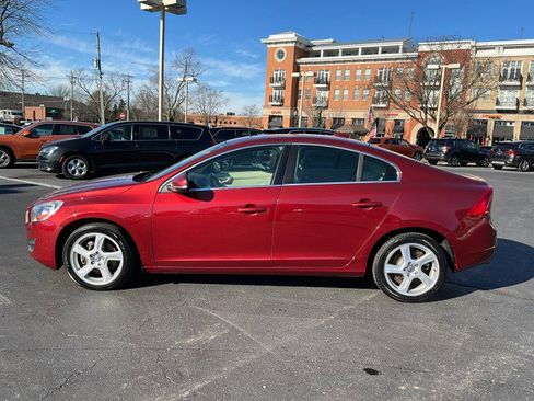 Used 2013 Volvo S60 T5 image 2