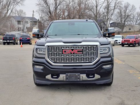 Used 2017 GMC Sierra 1500 Denali w/ Denali Ultimate Package image 8