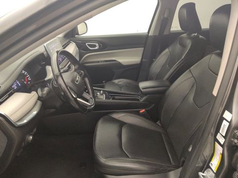 Used 2022 Jeep Compass Limited AWD/4WD image 17