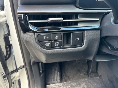 New 2026 Kia Sportage EX AWD/4WD image 11