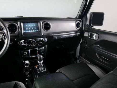 Used 2022 Jeep Wrangler Unlimited Sport image 16