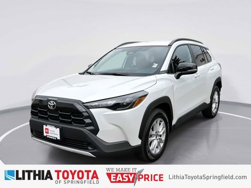 Certified 2026 Toyota Corolla Cross LE AWD/4WD image 1