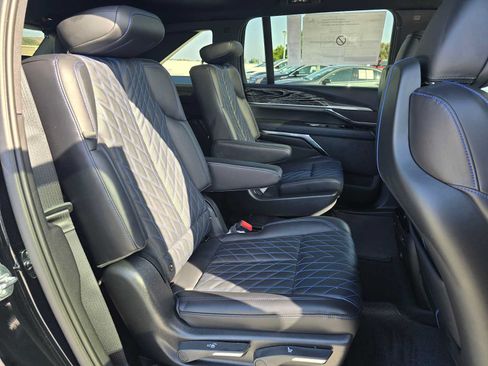 Used 2026 Cadillac Escalade IQ Luxury 1 AWD/4WD image 10