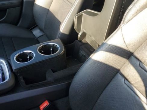 Used 2018 Porsche Panamera 4S image 19