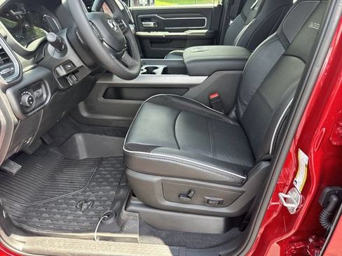 New 2026 RAM 3500 Laramie AWD/4WD image 9