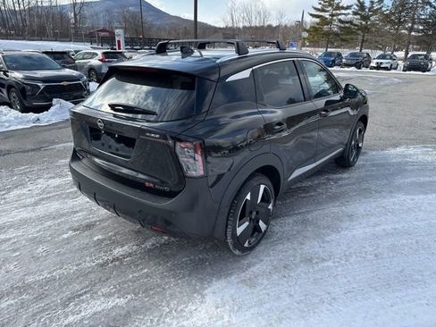 New 2026 Nissan Kicks SR w/ Cold Weather Package AWD/4WD image 19