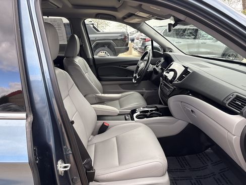 Used 2019 Honda Pilot Touring image 21