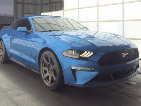 Used 2020 Ford Mustang Coupe RWD image 7