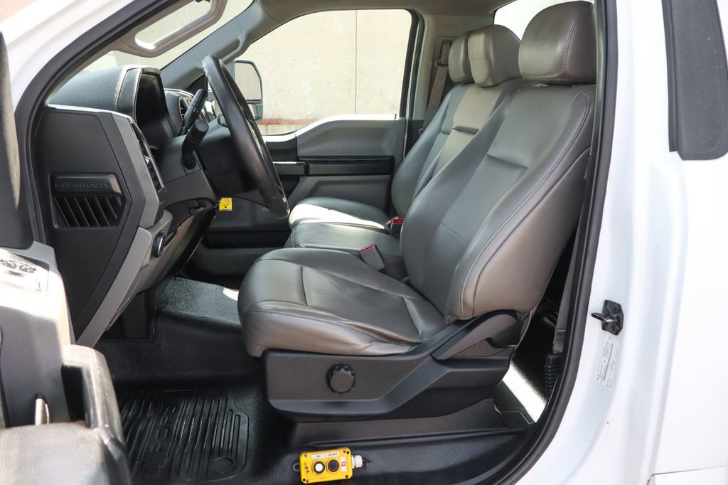 Used 2017 Ford F550 Luxury RWD image 18