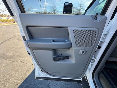 Used 2007 Dodge Ram 3500 Truck SLT image 18