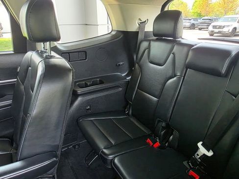 Used 2025 Kia Telluride S AWD/4WD image 16