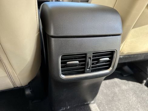 Used 2019 MAZDA CX-5 Touring image 38