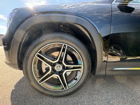 Used 2026 Mercedes-Benz GLB 250 4MATIC image 25