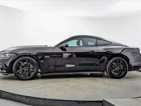 Used 2017 Ford Mustang GT image 3