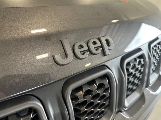 Used 2023 Jeep Compass Trailhawk AWD/4WD image 33