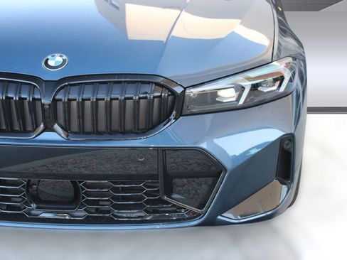 New 2026 BMW 330i Sedan w/ M Sport Package image 11
