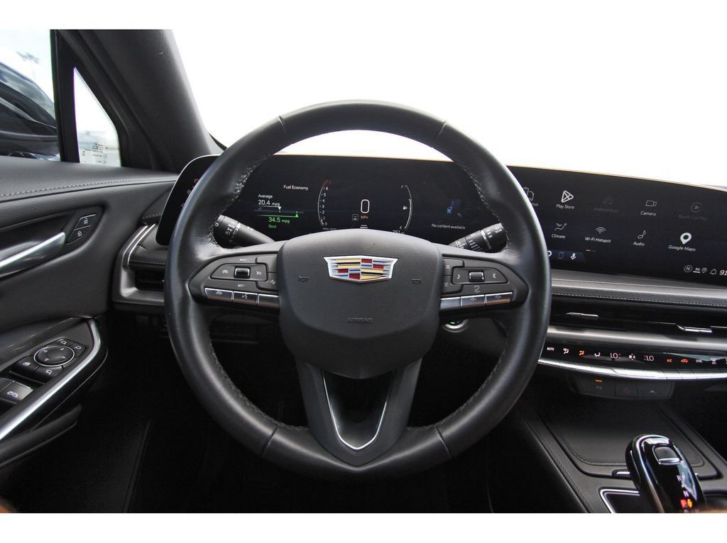 Used 2025 Cadillac XT4 Premium Luxury FWD image 14